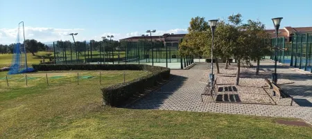 Golf San Jordi (Vinaros) Apartment 81m2 2 bedrooms, 2 bathrooms and living room 2 gardens. Отели в г. Сан-Хорхе