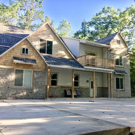 GREAT location across from YMCA. Can accommodate LARGE groups