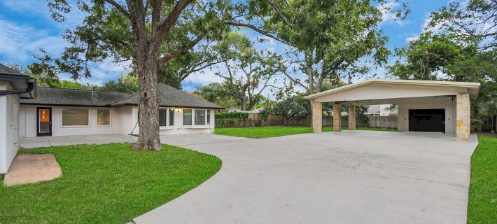 Spacious Modern Cottage Perfect for Families & Pets ~ Gated Parking ~ Sleeps 9+ Hoteles en Katy