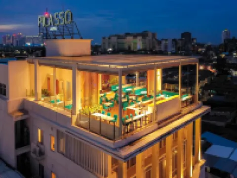 Grand Picasso Hotel Hotels near Bundaran HI