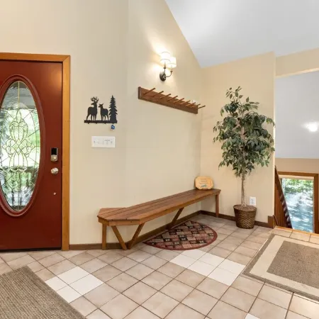Majestic Mtn Cabin w Sunset View & Quick Hiking Access