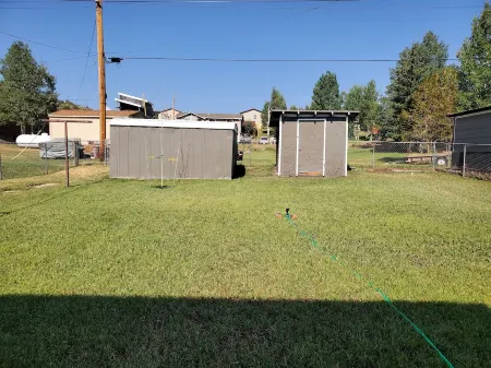 Cozy 3 bedroom cabin 30 minutes from Steamboat Springs, Stagecoach Reservoir. Отели в г. Фипсберг