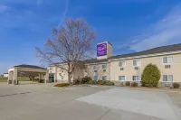 Sleep Inn & Suites Hotels in Charles City