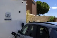 Kyriad Montpellier Est - Lunel - Parking