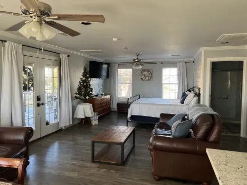 Cozy family bungalow perfect for a couple or family of four - 3-Star
