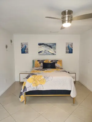 Diamond Room 1