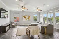 Family-sized beach retreat w/ gulf views