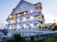 Hung Nguyen Valley Dalat Hotel Hotels near Dalat City Flower Garden