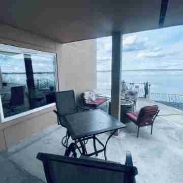 Prime Lakefront on Moses Lake Others