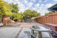 Luxury Modern Retreat! Close to Disney!