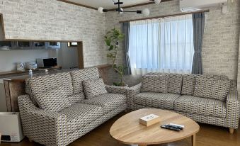 Aile House III