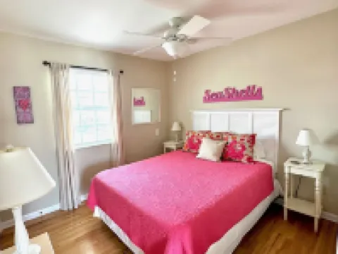 Belmar Shore House by the Sea!  1.5 Blocks to Beach with 6 Badges & Parking Hotels in Belmar