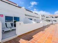 Parque Don Jose Poolside Retreat