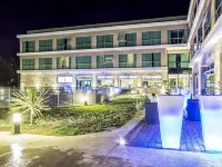 Howard Johnson by Wyndham Neuquen Hotels in Neuquen