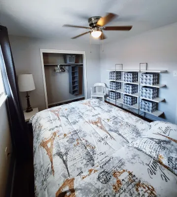 Stylish & Central - Walk to UK Campus/Hospital, Mins to DT/Rupp/Keeneland 萊剋星頓公墓附近的飯店