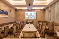 Hotel Rock Regency Mount Abu - A Boutique Rodetel