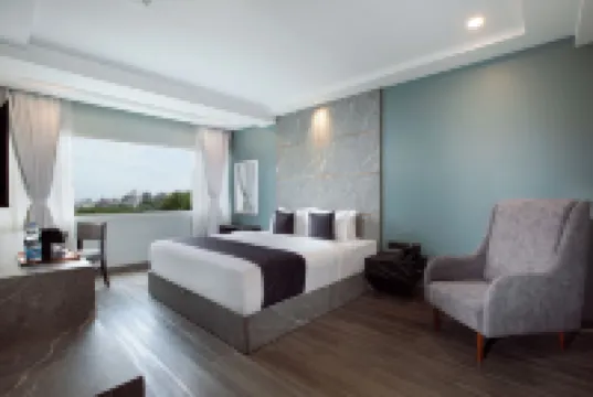 โรงแรม 44 โอเอซิส