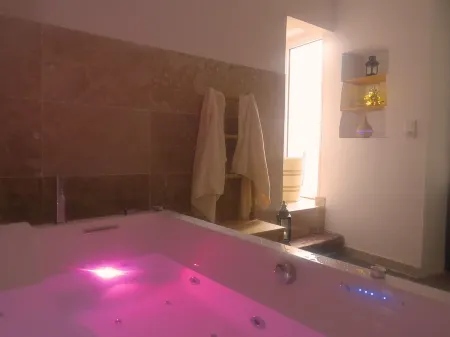 Maison d'hôtes la Bignone Отели в г. Сен-Лоран-Дез-Арбр