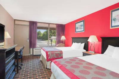 Ramada by Wyndham Edgewood Hotel & Conference Center