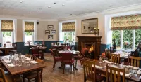 The Royal Oak Hotel and Restaurant - 3 ดาว