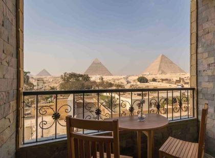 Pyramids View Inn