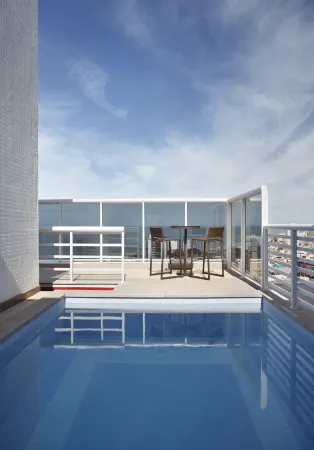 Royal Urban Macaé Hotel Отели в г. Макаэ