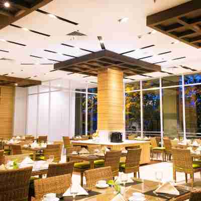 Ayola First Point Hotel Dining/Meeting Rooms