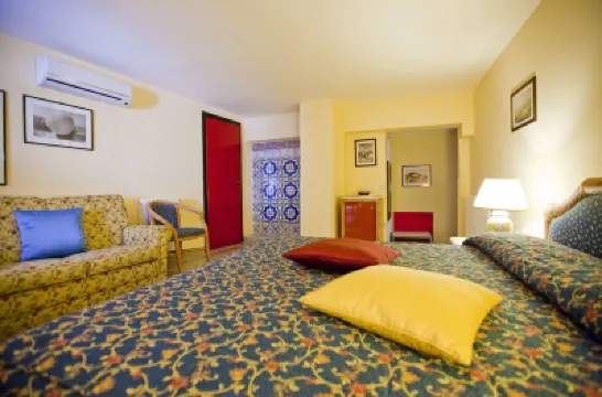 Hotel Elimo Hotels in 
