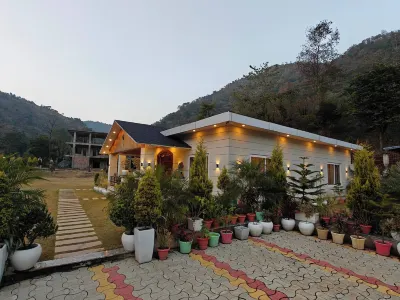 The Paradise - Luxury 3BR Villa near the Airport in Dehradun Các khách sạn gần Swarg Niwas Temple