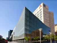 Hotel Reina Petronila Hotels near La Romareda