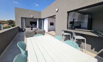 Mint Apartments Greenside