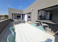 Mint Apartments Greenside