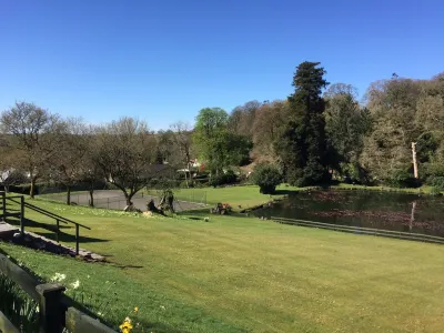 Lake View Villa - Rosecraddoc Manor Hotels in 