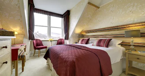 The Edwardene - Boutique