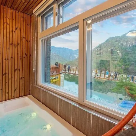BS Jecheon Pension Отели рядом с достопримечательностью «Храм Чонбанса»