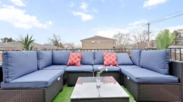 Modern Luxury Home w GameRoom & Parking