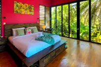Zenhouse Bali Pool Garden Massive Grounds فنادق في Nightcliff