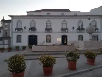 โรงแรมมูราสูทส์ โรงแรมใน