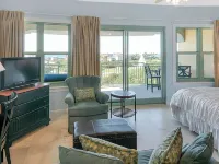 Charming Studio for 2 - Pool Views - Next Door to Alys! Hotels in Rosemary Beach