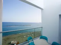 On the Beach Penthouse by TrulyCyprus Hotels in Agios Tychon