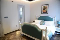 아우라 럭셔리 스테이즈 나이니탈 호텔