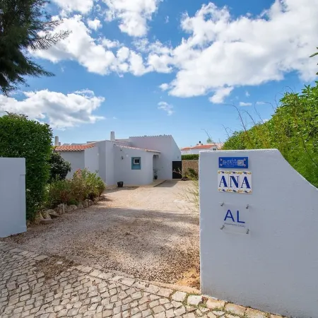 Casa Ana Superbly Renovated with Heated Private