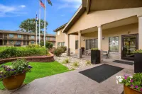 Quality Inn & Suites Lawrence - University Area