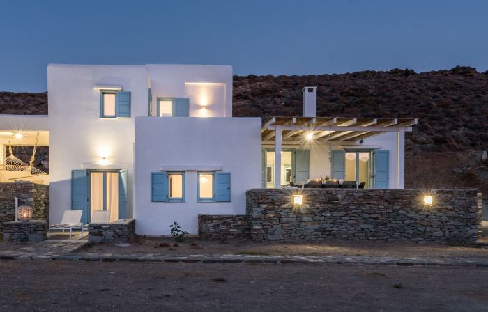 Eneos Kythnos Beach Villas-Elegant and Comfort Villas