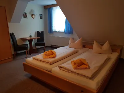 Gasthof Zur Friedenseiche Hotels in Hoyerswerda