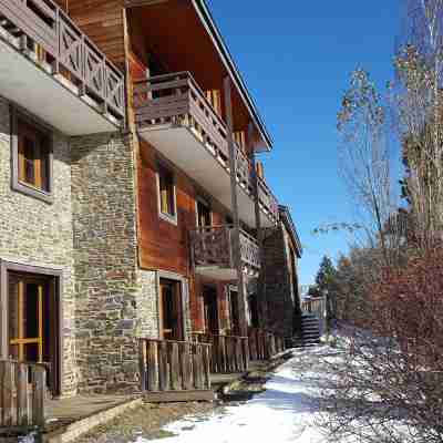 VVF Résidence Les Angles Pyrénées Hotel Exterior