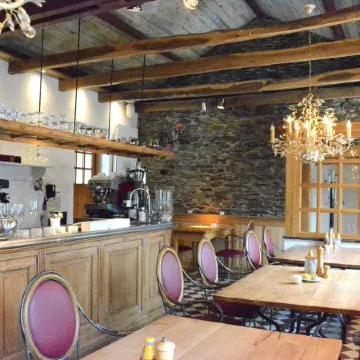 House Full of Charm & Comfort, Great Calm, Large Sauna, Large Hot Tub