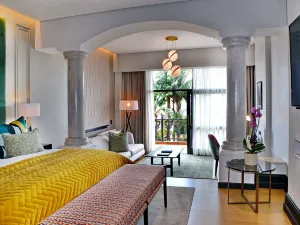 Apogee Boutique Hotel & Spa