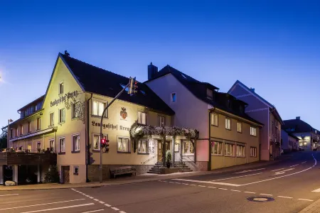 Landgasthof Kreuz Отели рядом с достопримечательностью «Райхенау»