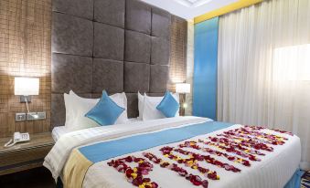 Y Platinum Hotel